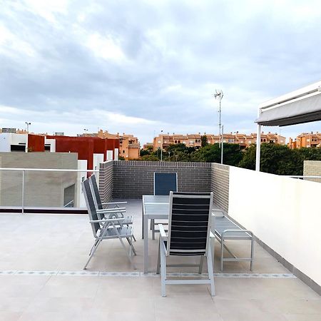 Magnifico Apartamento De Planta Alta La Isla تورّيفيِخا المظهر الخارجي الصورة