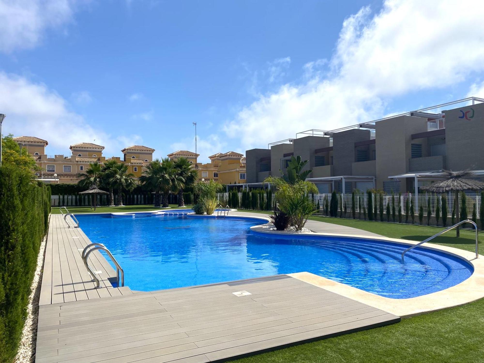 Magnifico Apartamento De Planta Alta La Isla تورّيفيِخا المظهر الخارجي الصورة